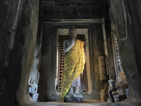 Phnom Bakheng Tempel Big Buddha: Ein zeitloser Schatz von Angkor Wat, Siem Reap, Kambodscha