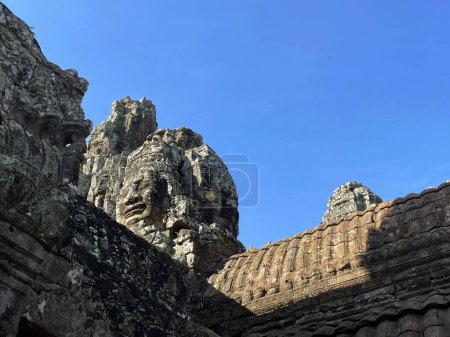 Visages anciens : Figures énigmatiques du temple de Bayon, Angkor Wat, Siem Reap, Cambodge