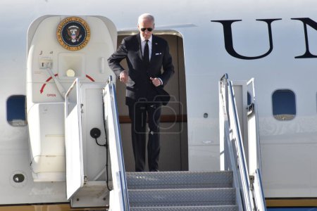 Téléchargez les photos : Le président des États-Unis Joe Biden arrive à l'aéroport John F. Kennedy à New York. 31 octobre 2022, Nova York, États-Unis : Le président des États-Unis Joe Biden est arrivé à l'aéroport John F. Kennedy de New York - en image libre de droit