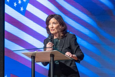 Foto de Governor Hochul Stands By Chief Judge Nominee. January 15, 2023, New York, New York, USA: New York State Governor Kathy Hochul argues Hector LaSalle deserves top court seat at Primitive Christian Church on January 15, 2023 in New York City. - Imagen libre de derechos