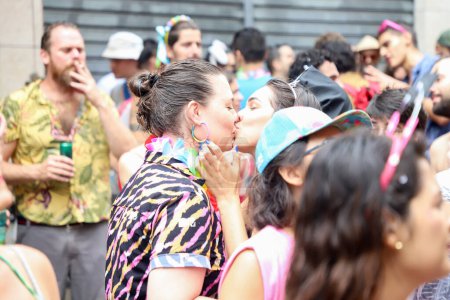 Téléchargez les photos : Carnaval Street Blocks à Sao Paulo. 18 février 2023, Sao Paulo, Brésil : Le bloc Jegue Eletrico a été créé au tournant du millénaire par le musicien et compositeur Emerson Boy. - en image libre de droit