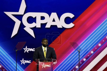 Foto de Byron Donalds during CPAC  Convention in Maryland. March 03, 2023, Maryland, USA: Congressman Byron Donalds during CPAC convention  Protecting America Now is taking place at Gaylord National Resort & Convention Center - Imagen libre de derechos