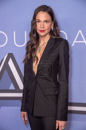 Photo for 2023 Roundabout Theatre Company Gala. March 06, 2023, New York, New York, USA: Sutton Foster attends the 2022 Roundabout Theatre Company Gala at The Ziegfeld Ballroom on March 06, 2023 in New York City. - Royalty Free Image