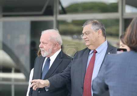 Téléchargez les photos : Lula participe à la cérémonie de lancement de PRONASCI II et à la livraison de véhicules aux postes de police spéciaux pour femmes. 15 mars 2023, Brasilia, District fédéral, Brésil : Le Président du Brésil Luiz Inacio Lula da Silva - en image libre de droit