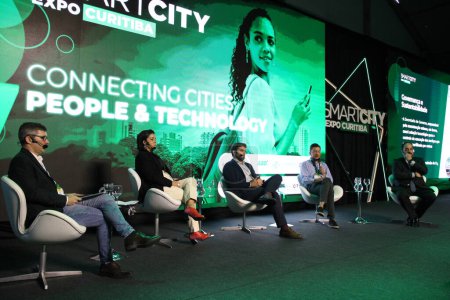 Téléchargez les photos : 4e édition de Smart City Expo. 22 mars 2023, Curitiba, Parana, Brésil : Dans le domaine des congrès de la 4ème édition de Smart City Expo, le thème était Innovation & transformation numérique - en image libre de droit