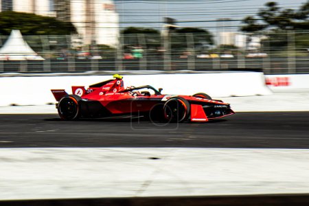 Photo for Formula E Race in Brazil, March, 25, 2023, Sao Paulo, Brazil: The first Formula E race in Brazil, which took place on the afternoon of this Saturday, March 25, 2023, in Sao Paulo, ended with the victory of New Zealander Mitch Evans (9 - Jaguar) - Royalty Free Image