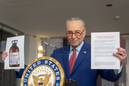 Photo for Senator Schumer Urges DEA to Crack Down on Dangerous Drug Xylazine. March 26, 2023, New York, New York, USA: Doctor Mike Varshavski, who joined Senator Schumer, says xylazine is increasingly being mixed with highly lethal fentanyl - Royalty Free Image