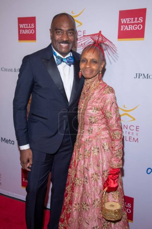 Photo for Dance Theater Of Harlem To Honor Virginia Johnson At 2023 Vision Gala. April 20, 2023, New York, New York, USA: Reginald Van Lee and Ellen Banks attend Dance Theater Of Harlem&#39;s 2023 Vision Gala at New York City Center on April 20, 2023 - Royalty Free Image