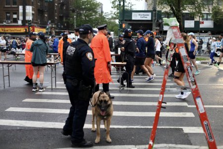 Téléchargez les photos : Demi-marathon de Brooklyn 13.1-Mile Race. 20 mai 2023, Brooklyn, New York, États-Unis : Le demi-marathon de Brooklyn qui est le plus grand demi-marathon aux États-Unis dans une tournée de 13,1 miles à travers le Borough of Kings - en image libre de droit