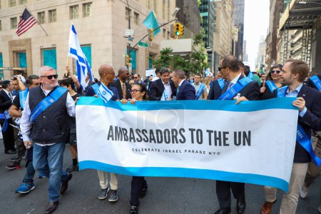 Photo for Ambassadors to The UN during Celebrate 75th Israel Parade: Reviewing The Hope. June 4, 2023, New York, USA: Jewish people are celebrating 75 years of Israel existence between 57th and 74th streets on 5th avenue New York - Royalty Free Image