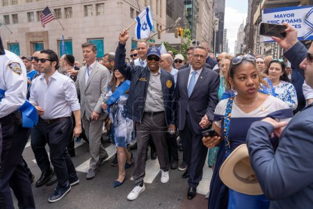 Photo for The 2023 Celebrate Israel Parade. June 04, 2023, New York, New York, USA: New York City Mayor Eric Adams (C) marches up Fifth Avenue during the Celebrate Israel Parade on June 4, 2023 in New York City. - Royalty Free Image