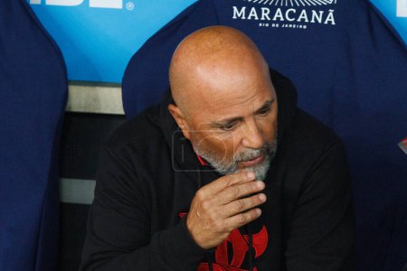 Photo for Rio de Janeiro (RJ), 06/08/2023 - LIBERTADORES/FLAMENGO/RACING/RJ - Technician Jorge Sampaoli of Flamengo in a match against Racing, valid for the group stages. Group A, round 5 of the Libertadores da America 2023, held at the Mario Filho stadium - Royalty Free Image