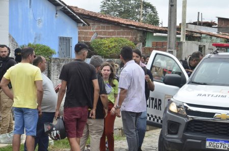 Foto de 30 de junio de 2023 - Natal, Rio Grande do Norte, Brasil: Víctor del PMRN fue asesinado, fue asesinado con más de 25 disparos en el barrio de Felipe Camarao, parte occidental de la capital. - Imagen libre de derechos