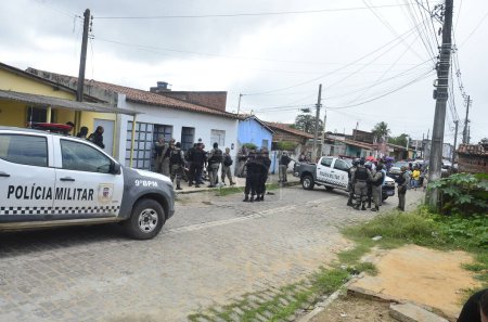 Téléchargez les photos : 30 juin 2023 - Natal, Rio Grande do Norte, Brésil : Victor du PMRN a été assassiné, il a été assassiné avec plus de 25 coups de feu dans le quartier de Felipe Camarao, partie ouest de la capitale. - en image libre de droit