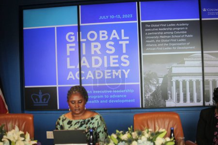 Téléchargez les photos : (NOUVEAU) Les premières dames africaines à la première Global First Ladies Academy de la Columbia University Mailman School of Public Health. 12 juillet 2023, New York, États-Unis - en image libre de droit