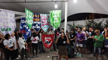 Photo for Sao Paulo, Brazil - 07/12/2023 - EDUCACAO/CONGRESSO/UNE/SP- Students from several universities in Sao Paulo gather at UNE Headquarters in Vila Mariana to embark for the Congress of the National Union of Students to take place in Brasilia until Sunday - Royalty Free Image