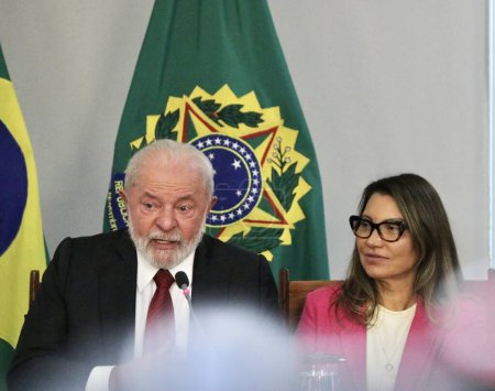 Foto de Brasilia (DF), Brazil 07/20/2023 - Sanction of Bill No. 2,920/2023, which establishes the Food Acquisition Program (PAA) and the Solidarity Kitchen Program; on the afternoon of this Thursday, July 20, 2023 at the Planalto Palace in Brasilia - Imagen libre de derechos