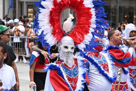 Téléchargez les photos : Le 41e défilé dominicain annuel, 13 août 2023, New York, États-Unis : Le défilé national dominicain à New York est un défilé organisé par des personnes d'origine dominicaine dans la ville. - en image libre de droit