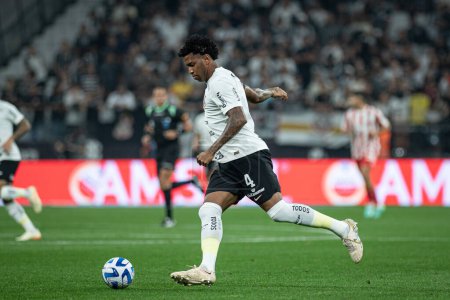 Photo for Brazil, Sao Paulo - August 22, 2023: Player Gil in a match between Corinthians and Estudiantes, valid for the first leg of the quarterfinals of the Copa Conmebol Sudamericana 2023, held at Neo Quimica Arena - Royalty Free Image