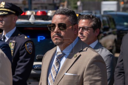Photo for Mayor Adams Unveils Extensive Strategy To Combat Car Thefts In New York City. September 6, 2023, New York, New York, USA: New York City Police Department (NYPD) Commissioner Edward A. Caban speaks during Mayor Adams announcement - Royalty Free Image