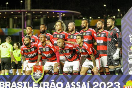 Téléchargez les photos : Cariacica (ES), Brésil - 13 septembre 2023 : Match entre Flamengo et Athletico Paranaense, valable pour la 23ème manche du Championnat du Brésil de football 2023, tenue au Kleber Andrade Stadium - en image libre de droit