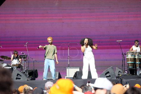Photo for Sao Paulo (SP), 09/17/2023  FESTIVAL/MUSICA/COALA/SP  Bruno Berle show with the participation of the singer Bebe, at the Coala Festival 2023, which takes place at the Memorial da America Latina, in Sao Paulo this Sunday 17th September 2023 - Royalty Free Image
