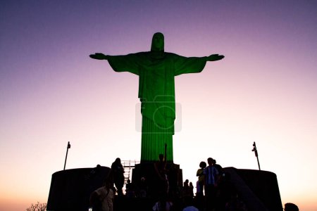 Photo for Rio de Janeiro (RJ), Brazil 09/21/2023 -  Tourist movement at Christ the Redeemer in the city of Rio de Janeiro on the afternoon of this Wednesday (20). Where the Green September projection took place - Royalty Free Image
