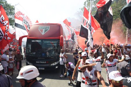 Photo for Sao Paulo (SP), Brazil 09/24/2023 - Arrival of the teams for the match between Sao Paulo against Flamengo, in the final of the Copa do Brasil held at the Morumbi Stadium, this Sunday (24). - Royalty Free Image