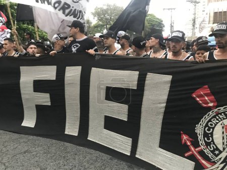 Photo for Sao Paulo (SP), Brazil 10/07/2023  - Organized Corinthians fans staged a protest in front of the team's headquarters to demand the management's dismal performance in the Brazilian Championship - Royalty Free Image