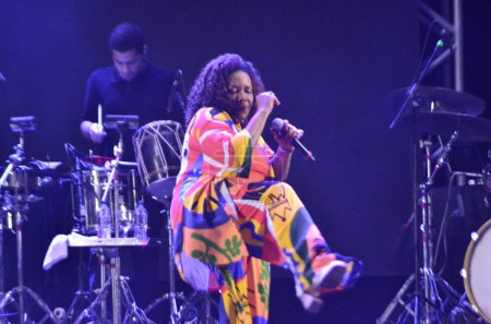 Foto de NATAL (RN), Brasil 14 / 10 / 2022 - La cantante de Bahía y también ministra de Cultura de Brasil, Margareth Menezes, participó en el 25º aniversario del festival MADA (Música Alimento da Alma) en Natal RN. - Imagen libre de derechos