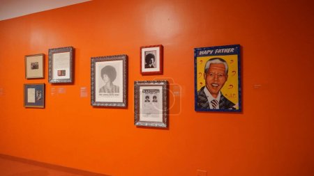 Foto de Spike Lee 's Exhibition en el Museo de Brooklyn. 07 de octubre 2023, Brooklyn, Nueva York, Estados Unidos: El legendario cineasta Spike Lee exhibe cuatro décadas de su impacto en el cine, la música, el deporte y los derechos civiles, en el Museo de Brooklyn. - Imagen libre de derechos