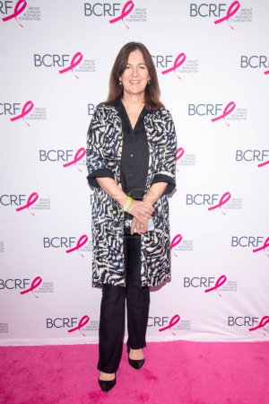 Téléchargez les photos : 20 octobre 2023 - New York, États-Unis : La Dre Constance D. Lehman assiste au symposium et à l'amphithéâtre de la Breast Cancer Research Foundation (BCRF) à New York ; Déjeuner de remise des prix - en image libre de droit