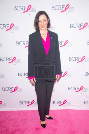 Téléchargez les photos : 20 octobre 2023 - New York, États-Unis : La Dre Judy Garber assiste au symposium et à l'amphithéâtre de la Breast Cancer Research Foundation (BCRF) à New York ; Déjeuner de remise des prix - en image libre de droit