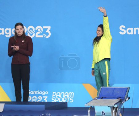 Téléchargez les photos : SANTIAGO (CHL), 23 / 10 / 2023 : Le médaillé individuel féminin du 400 m a été remporté par la Canadienne ROUSSEAU Julie (or), l'Américaine BELL Lucerne (argent) et la Brésilienne RONCATTO Gabrielle (bronze) au Centre aquatique. - en image libre de droit