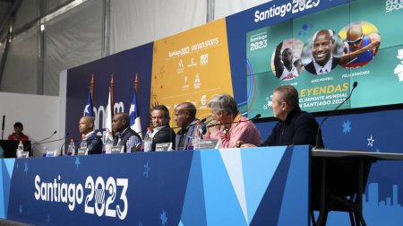 Photo for SANTIAGO (Chile), 10/28/2023 - Press conference "Legends of World Sport in Santiago 2023", at the Main Press Center of the National Stadium Park in Santiago, Chile - Royalty Free Image