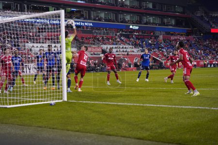 Photo for November 04, 2023 - Red Bull Arena, Harrison, New Jersey, USA: 2023 MLS Playoffs , New York Red Bulls vs. FC Cincinnati. FC Cincinnati achieved a thrilling comeback in the MLS Cup playoffs, defeating New York Red Bulls in a penalty-kick shootout - Royalty Free Image