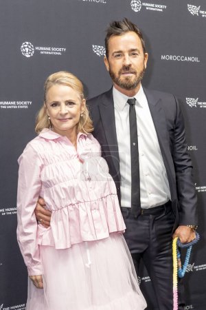 Photo for November 3rd, 2023 - New York, USA: (L-R) Amy Sedaris and Justin Theroux attend The Humane Society's To The Rescue! Gala at Cipriani 42nd Street on November 03, 2023 in New York City. - Royalty Free Image