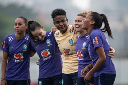 Photo for Sao Paulo (SP), 11/27/2023 -Training of the Brazilian Women's Football Team on the afternoon of this Monday, November 27, 2023, at CT Joaquim Grava, in Sao Paulo-SP. - Royalty Free Image