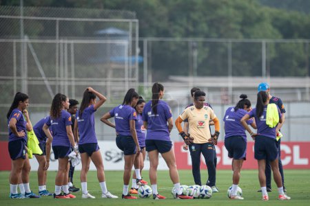 Photo for Sao Paulo (SP), 11/27/2023 -Training of the Brazilian Women's Football Team on the afternoon of this Monday, November 27, 2023, at CT Joaquim Grava, in Sao Paulo-SP. - Royalty Free Image