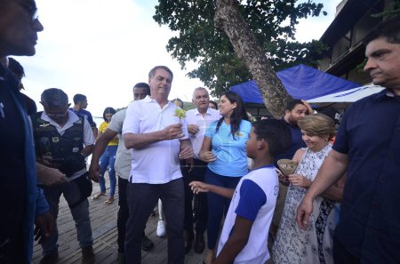 Téléchargez les photos : NATAL (RN), Brésil 30 / 11 / 2023 - L'ancien président du Brésil, Jair Bolsonaro, a atterri à l'aéroport international du Natal, ce jeudi (30), visité certaines parties de la ville et rencontré des sympathisants. - en image libre de droit