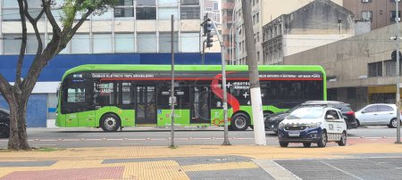 Téléchargez les photos : SAO PAULO (SP), Brésil 12 / 05 / 2023 - ONIBUS / ELETRICOS / SP - Bus électriques en transport à Sao Paulo, Hôtel de Ville prépare un transfert de R $5 milliards pour renouveler la flotte, qui pourrait atteindre 2,000 bus en 2024 pour les entreprises exploitant le système - en image libre de droit