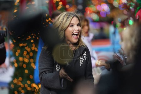 Photo for Hoda Kotb and Jenna Bush Hager Performed on the Today Show. December 06, 2023 new York , USA: Hoda Kotb and Jenna Bush Hager, joined by their vocal coach Cheryl Porter and the enchanting voices of the Manhattan School of Music choral ensemble - Royalty Free Image
