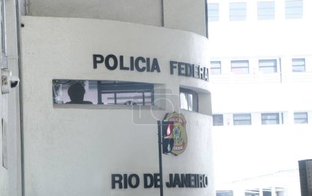 Photo for RIO DE JANEIRO (RJ), Brazil 01/18/2024 - Federal deputy Carlos Jordan arrives at the federal police headquarters to give a statement. He had a search warrant for his house this morning (18th) - Royalty Free Image