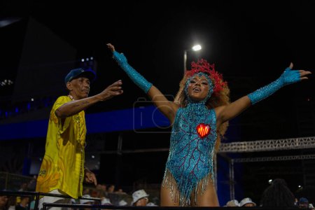 Foto de RIO DE JANEIRO (RJ), Brasil 01 / 21 / 2024 - La reina del tambor Mayara Lima durante el ensayo técnico del Paraíso do Tuiuti este domingo (21), en Marques de Sapucai. - Imagen libre de derechos