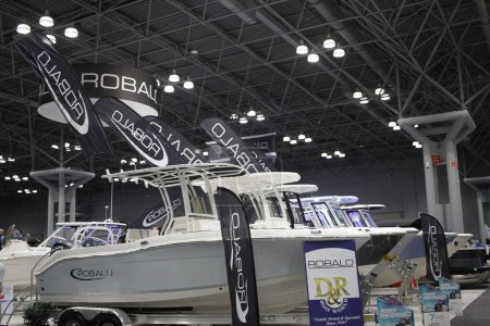Téléchargez les photos : Le New York Boat Show. 24 janvier 2024, New York, États-Unis. Selon l'International Boat Industry (IBI), le New York Boat existe depuis 1905 et c'est le plus ancien et le plus ancien salon nautique au monde.. - en image libre de droit