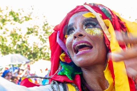 Foto de Río de Janeiro (RJ), Brasil 10 / 02 / 2024 - Actuación de carnaval por el bloque Terreirada Cearense, en Quinta da Boa Vista, al norte de Río de Janeiro. El bloque exalta la cultura del noreste - Imagen libre de derechos
