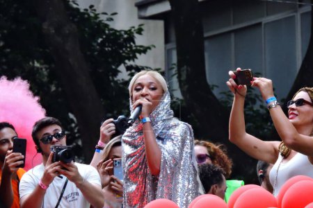Photo for SAO PAULO (SP), 02/10/2024. Federal deputy Erika Hilton participated in the Minhoqueens LGBT Block parade, which paraded in the Praca da Republica region in the center of Sao Paulo, on the afternoon of this Saturday, February 10, 2024. - Royalty Free Image