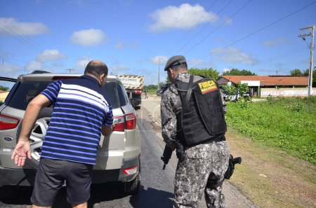 Foto de RIO GRANDE DO NORTE (RN) Brasil 24 / 02 / 2024 El sitio policial continúa buscando fugitivos de la prisión de Mossoro, este sábado 24 de febrero de 2024. - Imagen libre de derechos