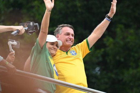 Photo for Sao Paulo SP, Brazil 02/25/2024 - Former first lady Michelle Bolsonaro, during a demonstration on Avenida Paulista, in the city of Sao Paulo, this Sunday (25). - Royalty Free Image
