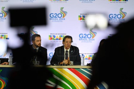 Téléchargez les photos : Sao Paulo (SP), 29 / 02 / 2024 - FERNANDO / HADDAD / COLETIVA / G20 Fernando Haddad Ministre des Finances du Brésil, tient une conférence de presse le dernier jour de la réunion des ministres des Finances et des présidents des banques centrales membres du G20 - en image libre de droit